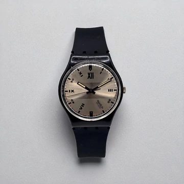 Swatch Fortnum Swiss Made Karóra