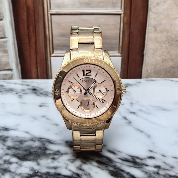 Fossil Stella Multifunkciós Karóra