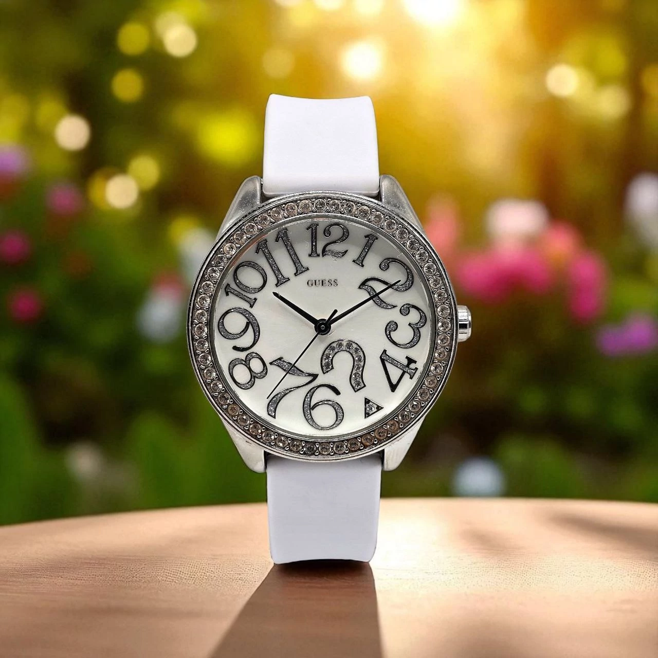 Guess White Crystal Karóra
